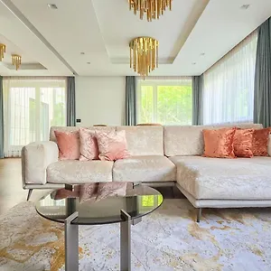 https://sun-hill-luxury-suites.inbudapesthotels.com